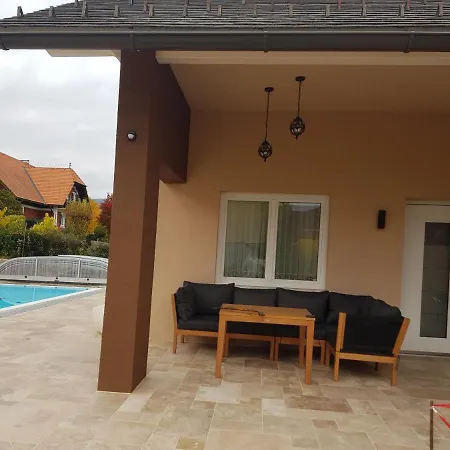 Ferienwohnung Mit Pool An Der Apfelstrasse Puch bei Weiz Exterior photo